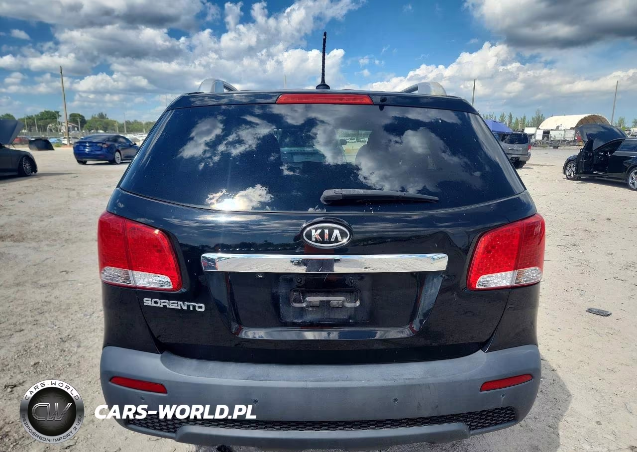 2013 Kia Sorento Lx VIN:5XYKT3A61DG328936 - 6