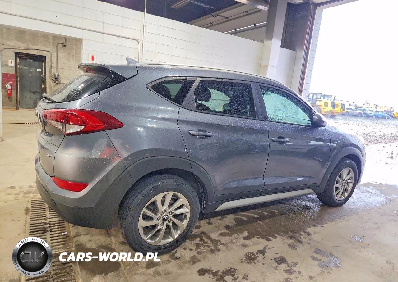 2018 Hyundai Tucson Sel VIN:KM8J3CA40JU656770 - 3