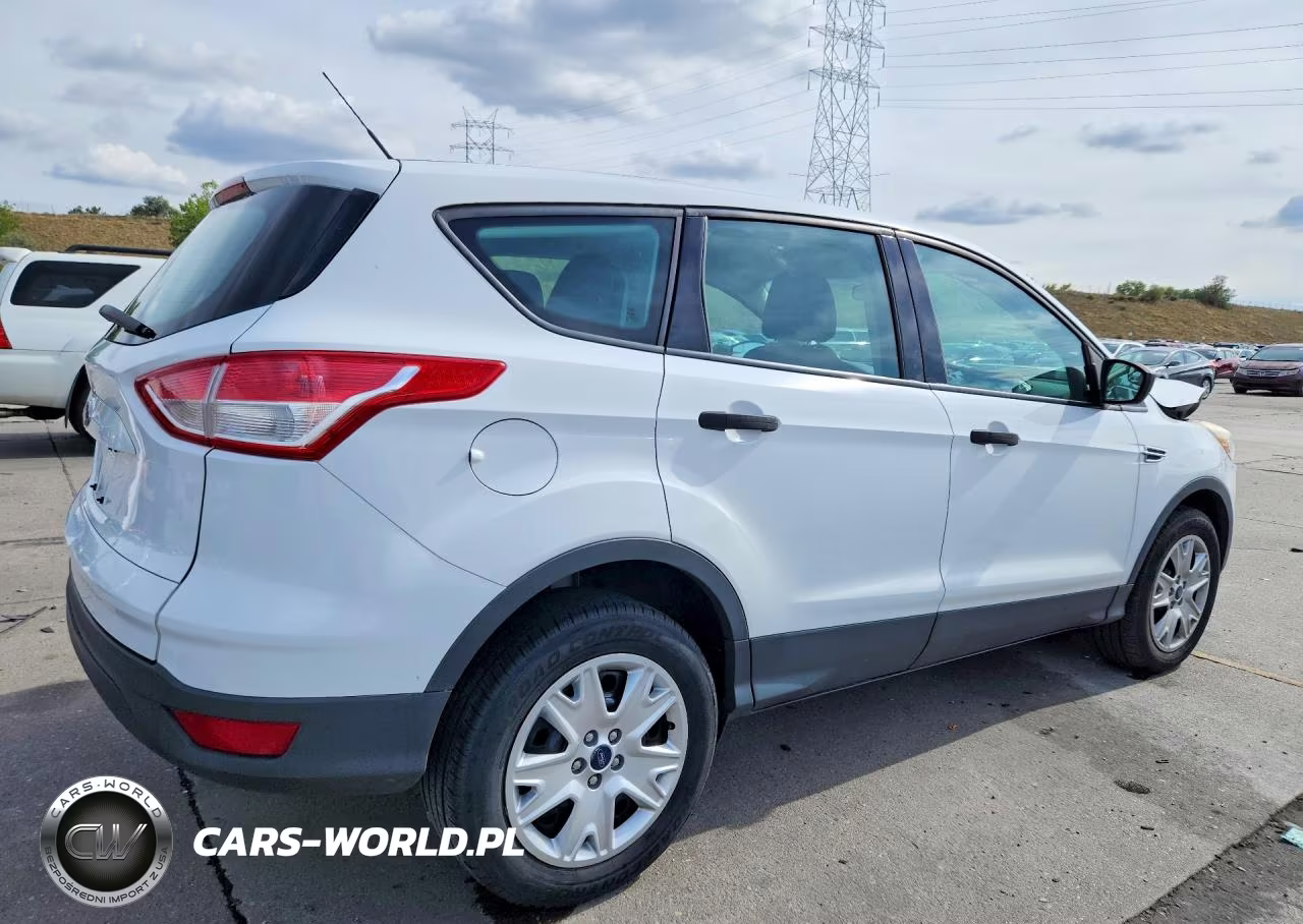 2013 Ford Escape S VIN:1FMCU0F75DUB55238 - 3