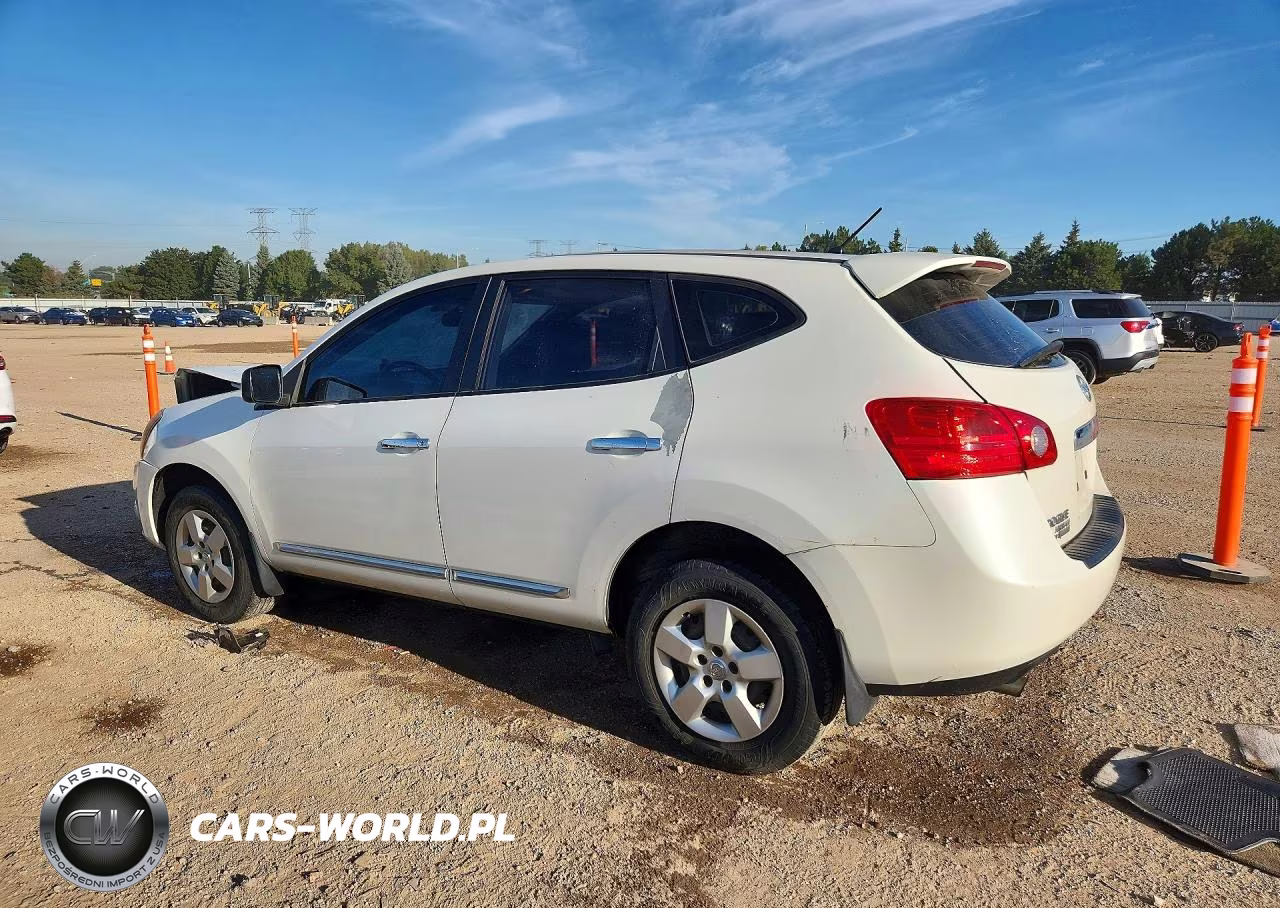 2013 Nissan Rogue S VIN:JN8AS5MV9DW647215 - 2