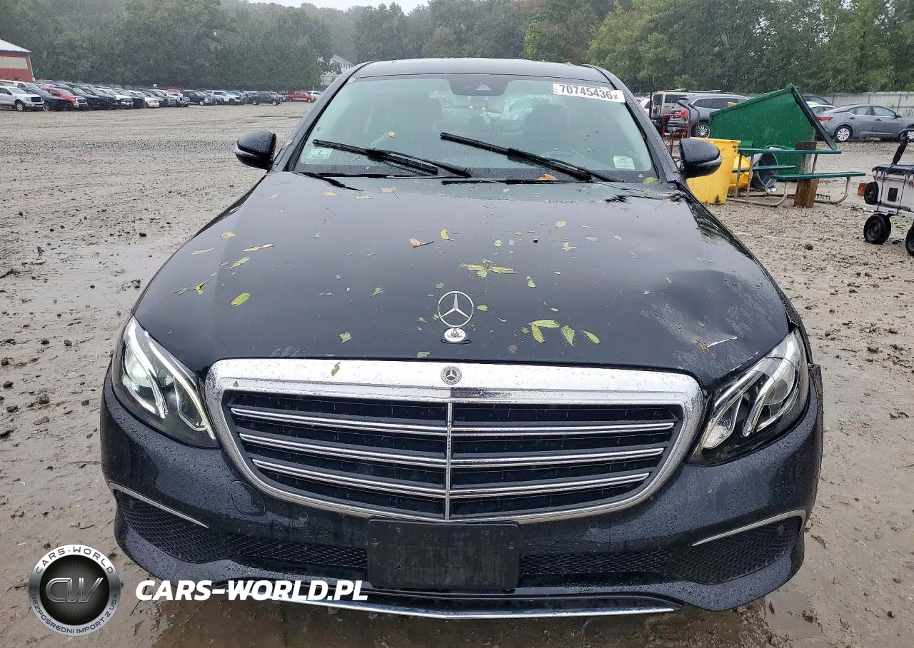 2018 Mercedes-Benz E 300 4Matic VIN:WDDZF4KB9JA441090 - 5