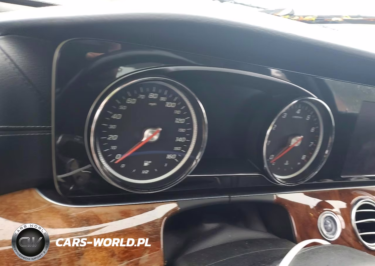 2018 Mercedes-Benz E 300 4Matic VIN:WDDZF4KB9JA441090 - 9