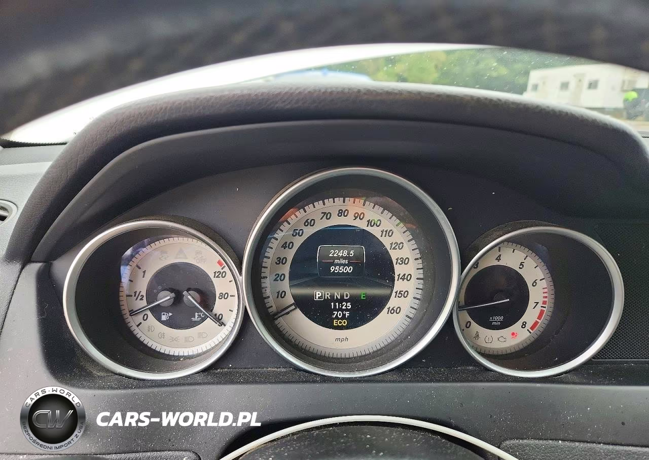 2013 Mercedes-Benz C 300 4Matic VIN:WDDGF8AB1DR295354 - 9