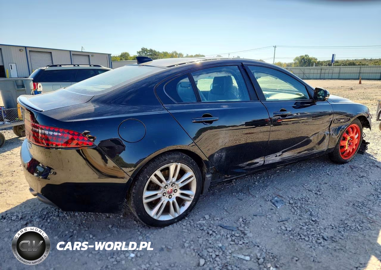 2018 Jaguar Xe R - Sport VIN:SAJAL4FX1JCP34851 - 3