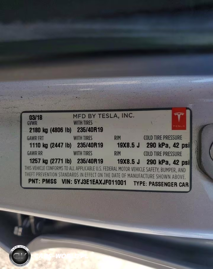 2018 Tesla Model 3 VIN:5YJ3E1EAXJF011001 - 12