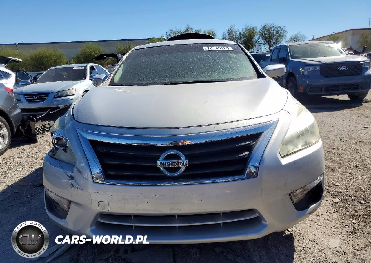 2015 Nissan Altima 2.5 S VIN:1N4AL3AP4FN870845 - 5