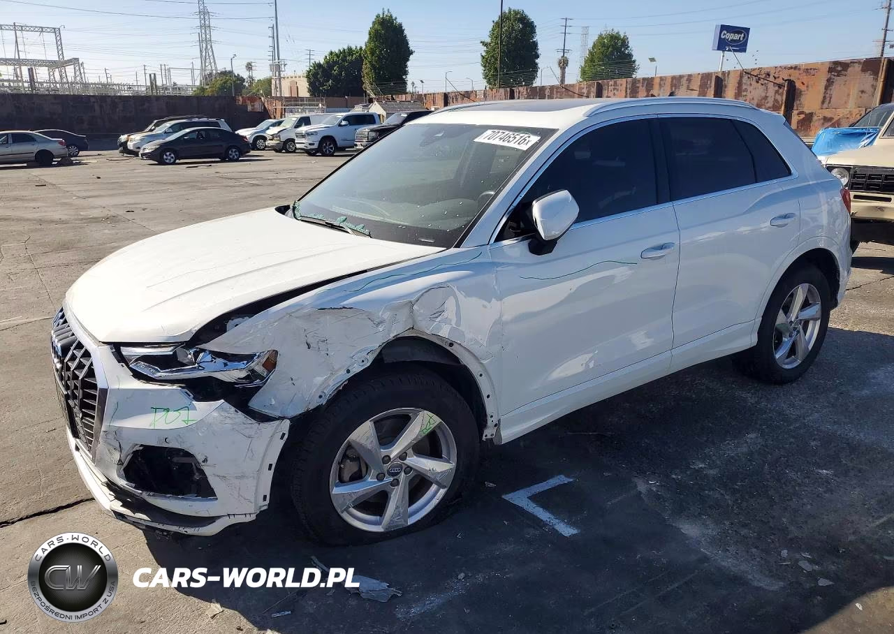 2020 Audi Q3 Premium Plus VIN:WA1BECF39L1067329 - 1