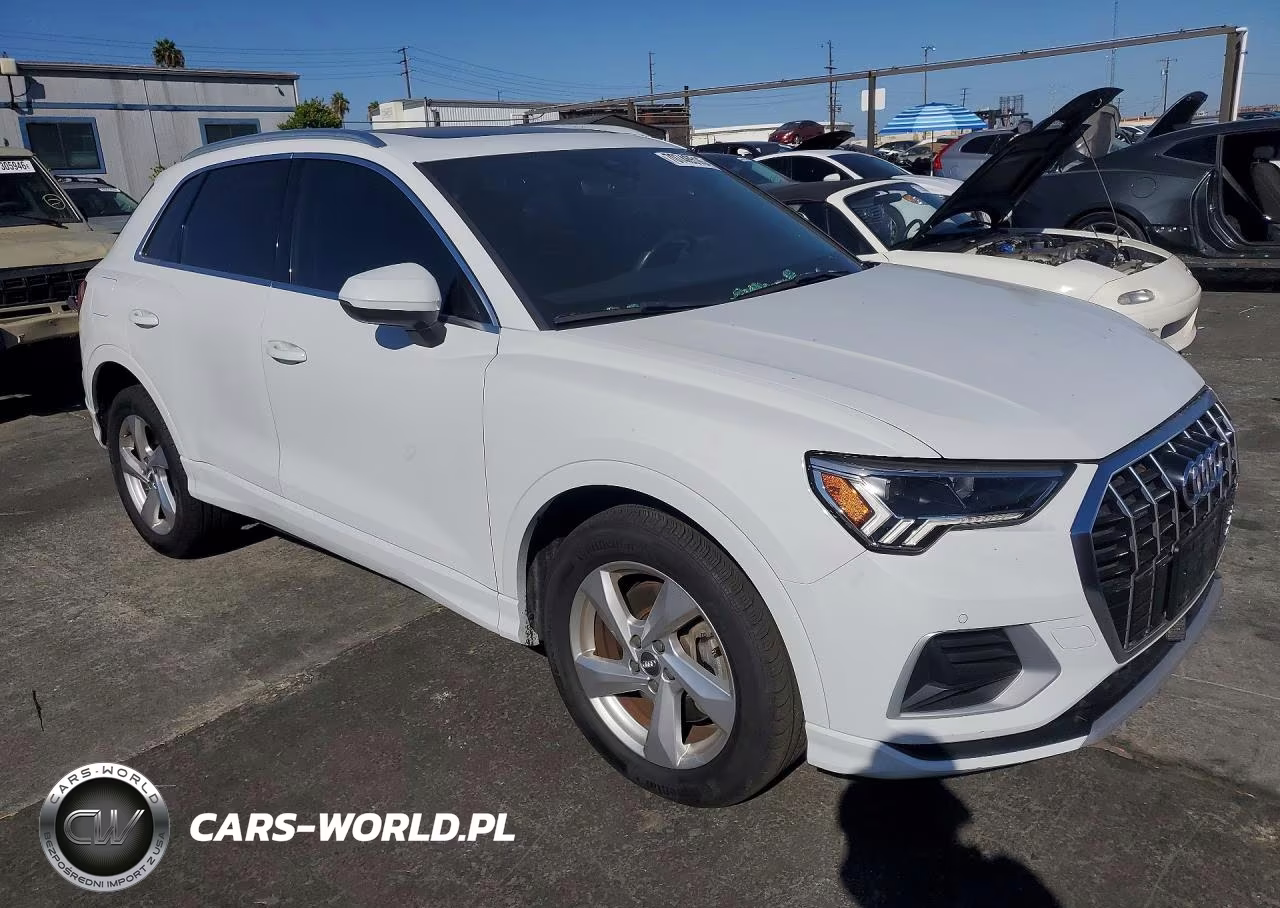 2020 Audi Q3 Premium Plus VIN:WA1BECF39L1067329 - 4