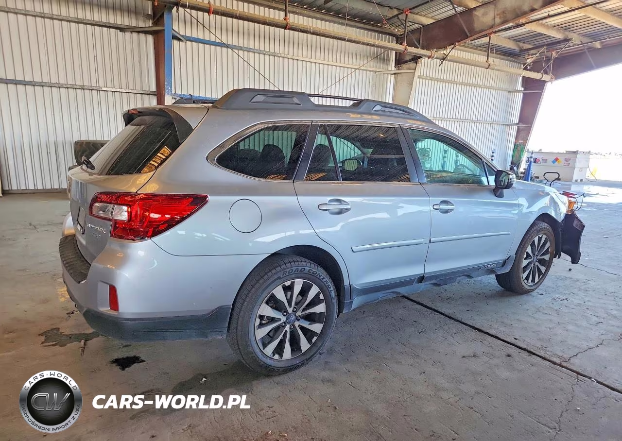 2015 Subaru Outback 3.6R Limited VIN:4S4BSENC8F3233923 - 3