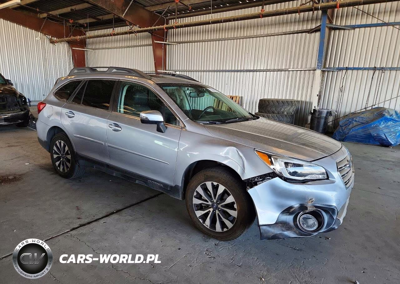 2015 Subaru Outback 3.6R Limited VIN:4S4BSENC8F3233923 - 4
