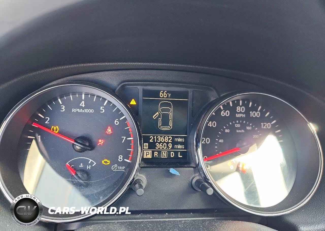 2011 Nissan Rogue S VIN:JN8AS5MV2BW660563 - 9