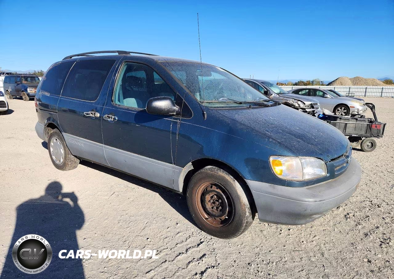 2000 Toyota Sienna Le VIN:4T3ZF13C2YU186679 - 4