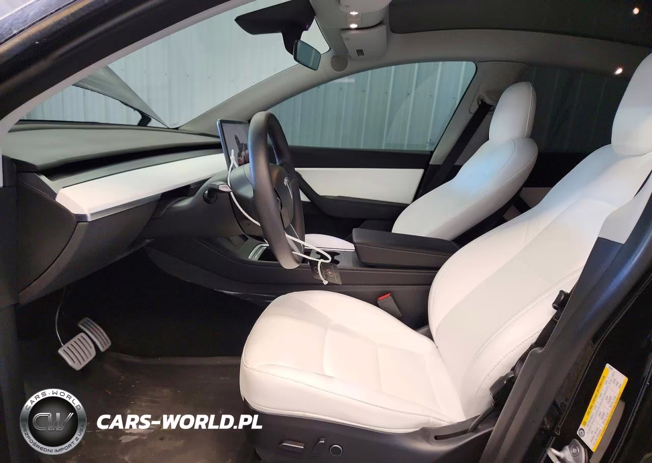 2022 Tesla Model Y VIN:7SAYGDEF3NF509899 - 7