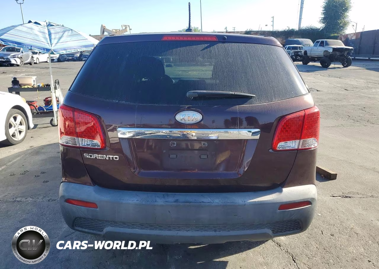 2011 Kia Sorento Lx VIN:5XYKT3A16BG004074 - 6