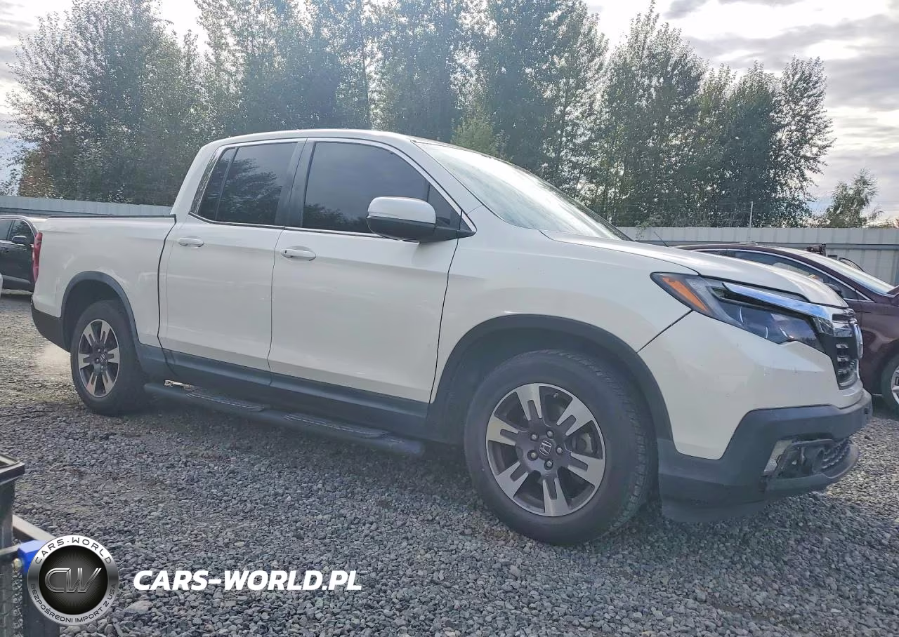 2017 Honda Ridgeline Rtl VIN:5FPYK2F52HB010853 - 4