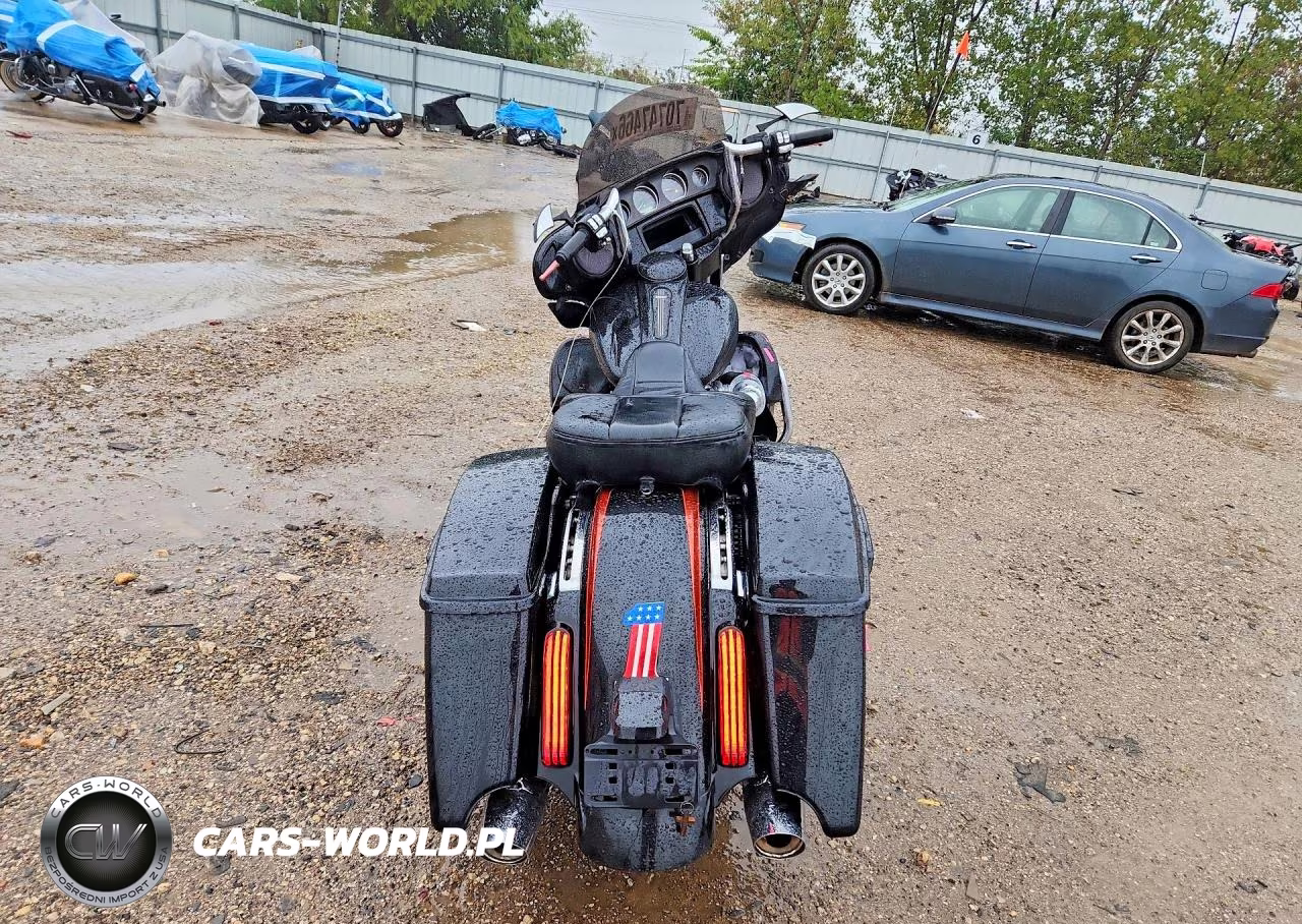 2018 Harley-Davidson Flhtp Police Electra Glide VIN:1HD1FMC19JB658659 - 4