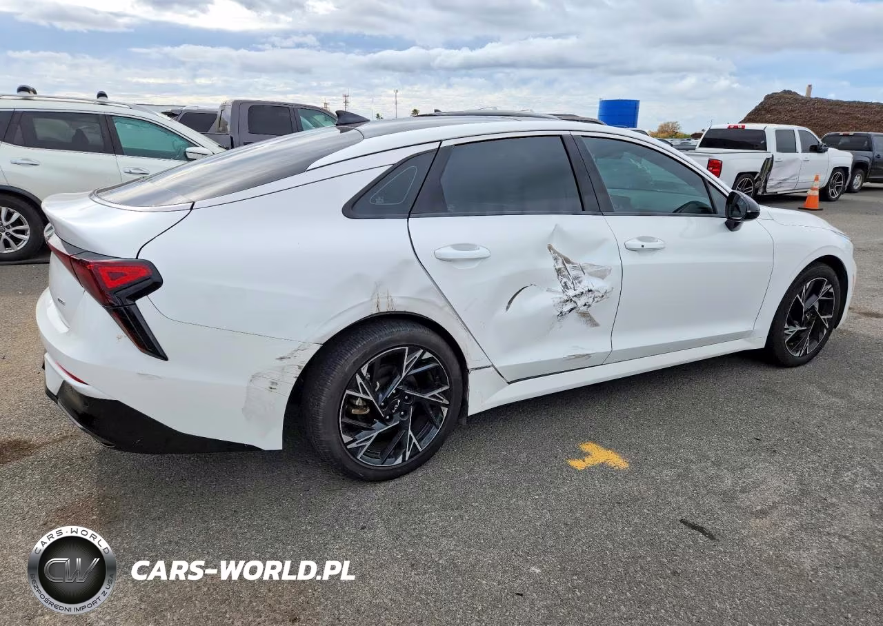 2025 Kia K5 Gt Line VIN:KNAG64J7XS5274423 - 3
