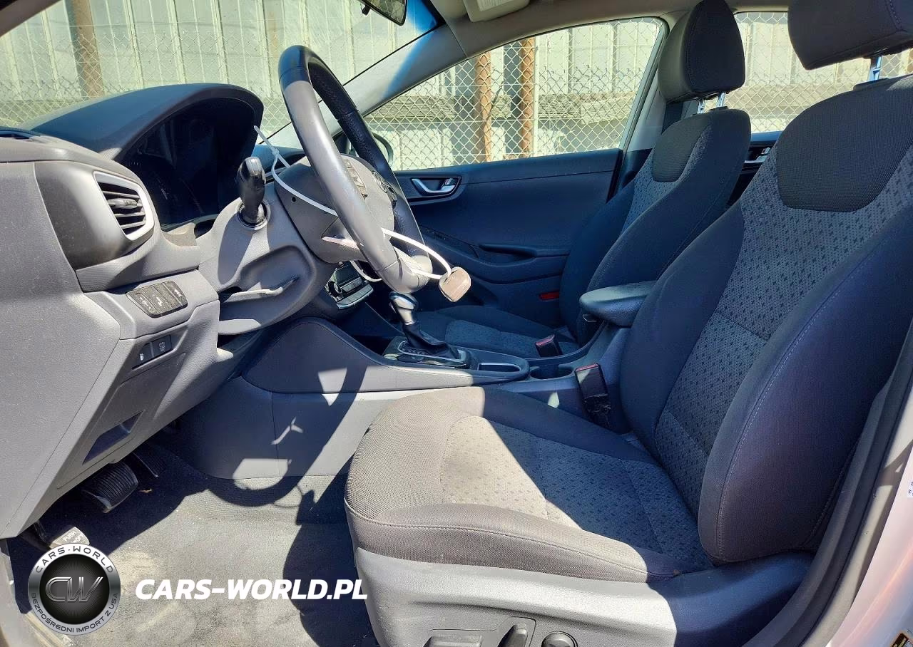 2017 Hyundai Ioniq Sel VIN:KMHC75LC1HU019054 - 7