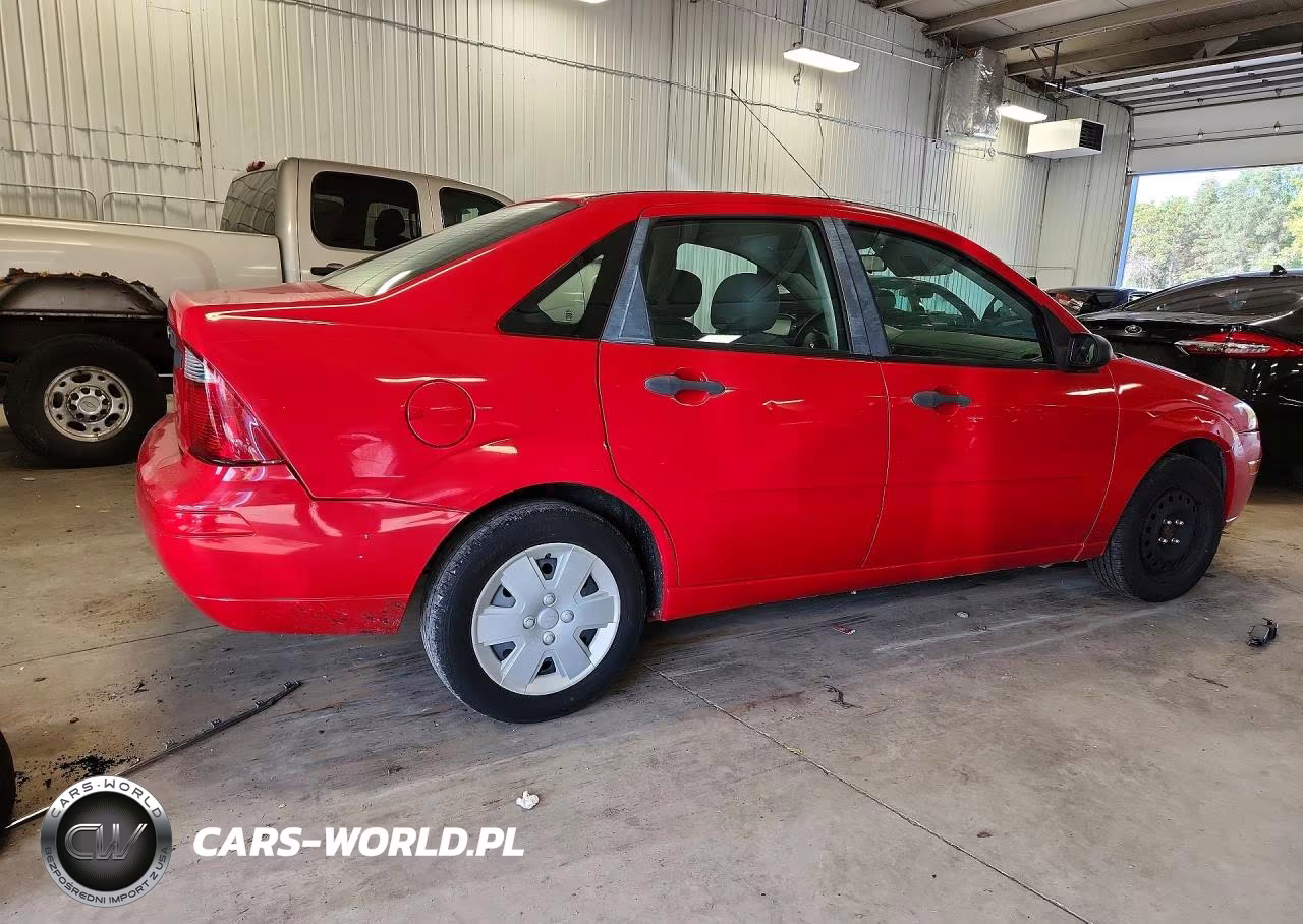 2007 Ford Focus Zx4 VIN:1FAFP34N37W233736 - 3