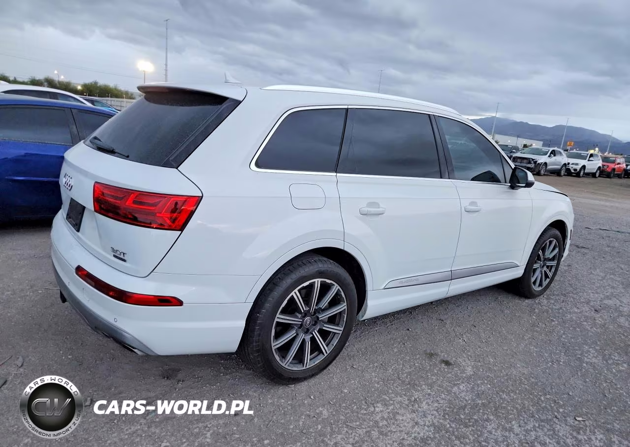 2017 Audi Q7 Premium Plus VIN:WA1LAAF73HD057053 - 3