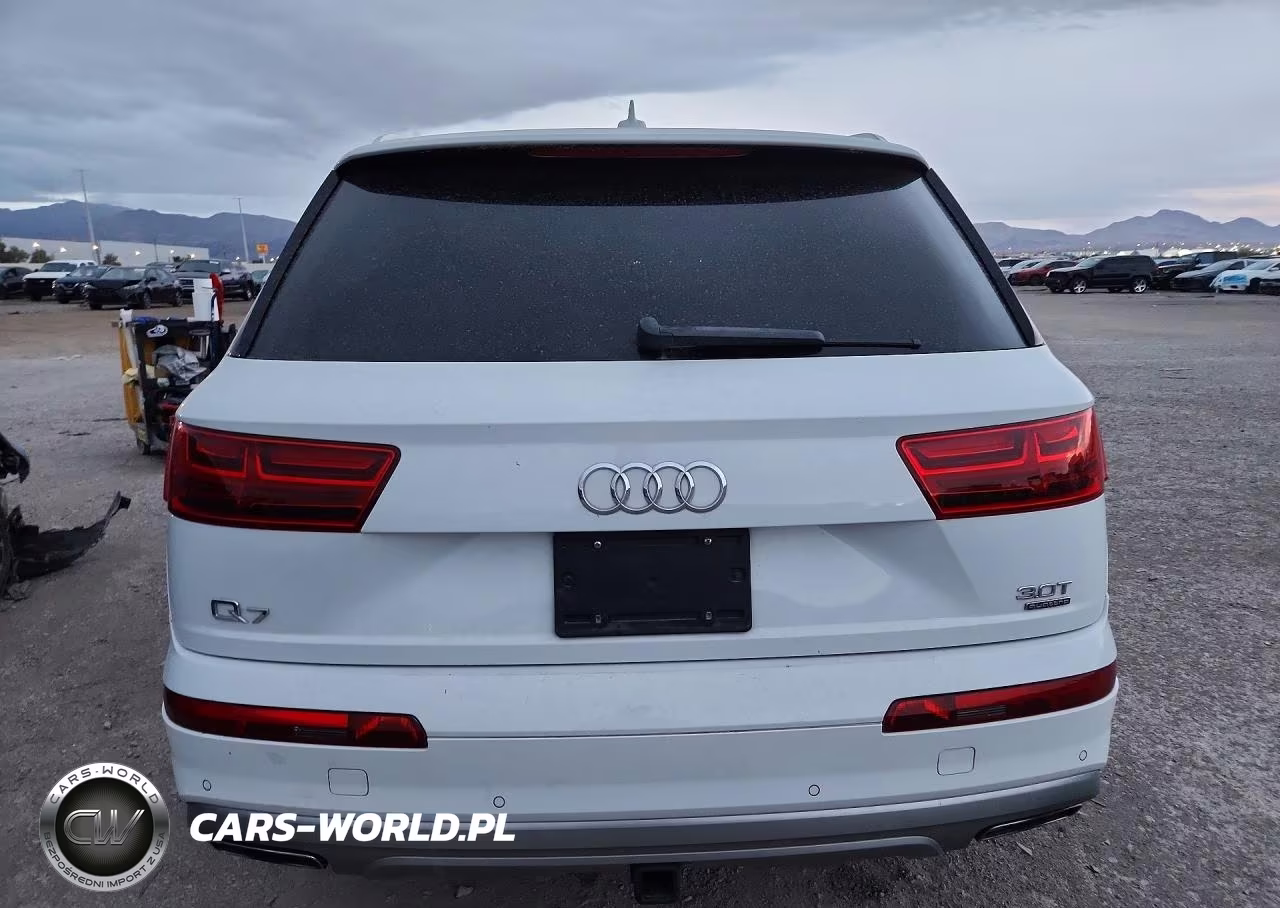 2017 Audi Q7 Premium Plus VIN:WA1LAAF73HD057053 - 6