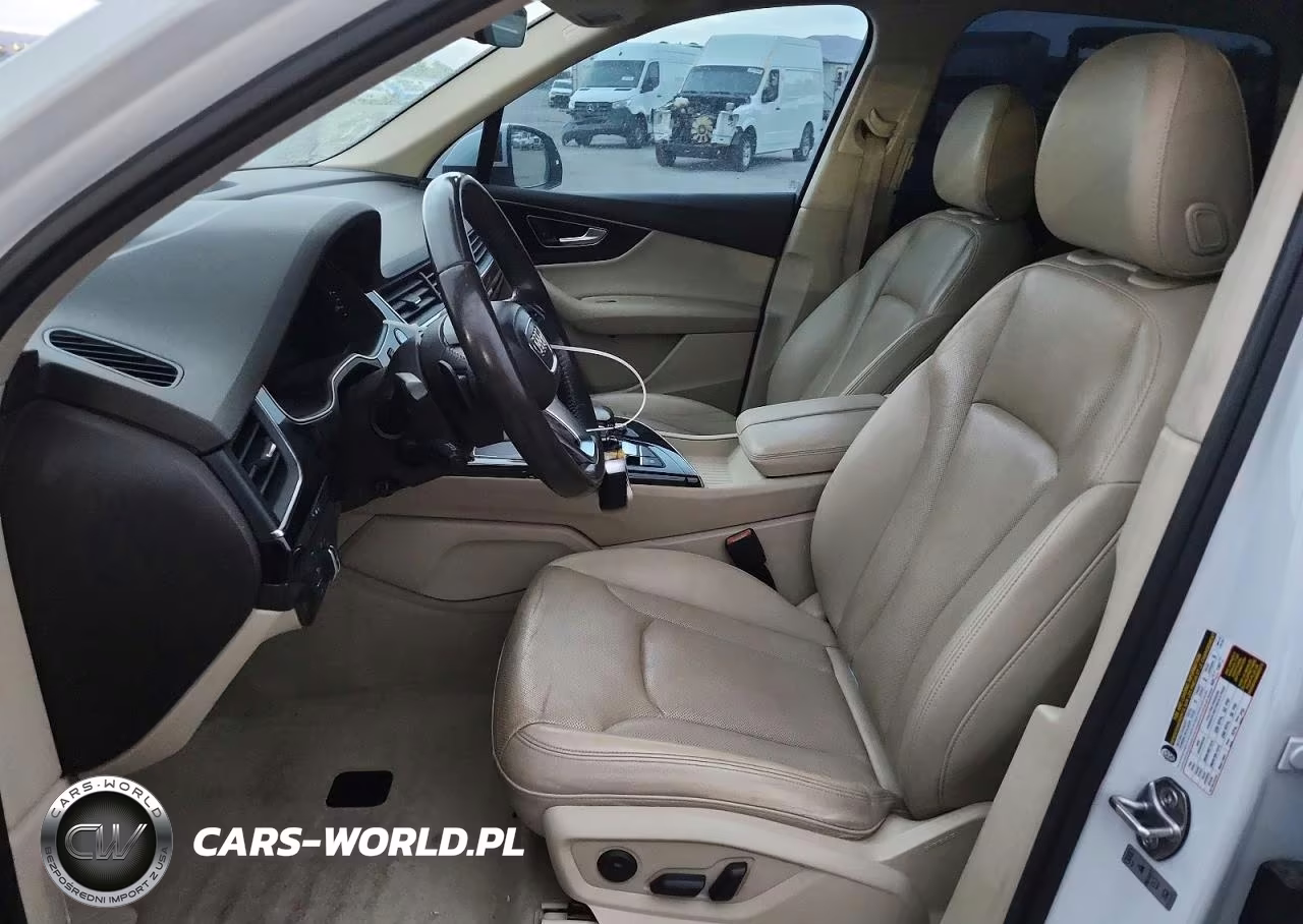 2017 Audi Q7 Premium Plus VIN:WA1LAAF73HD057053 - 7