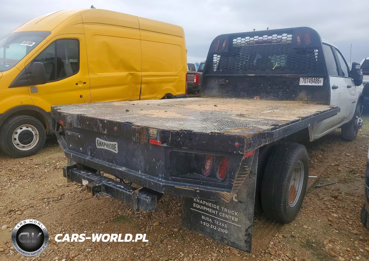 2023 Chevrolet Silverado C3500 VIN:1GB4WRE71PF165576 - 3