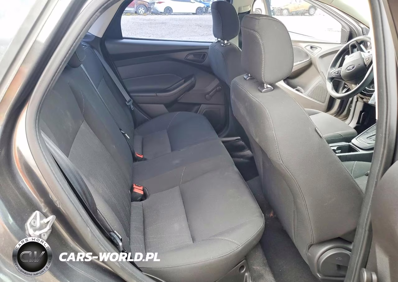 2016 Ford Focus S VIN:1FADP3E25GL369136 - 10