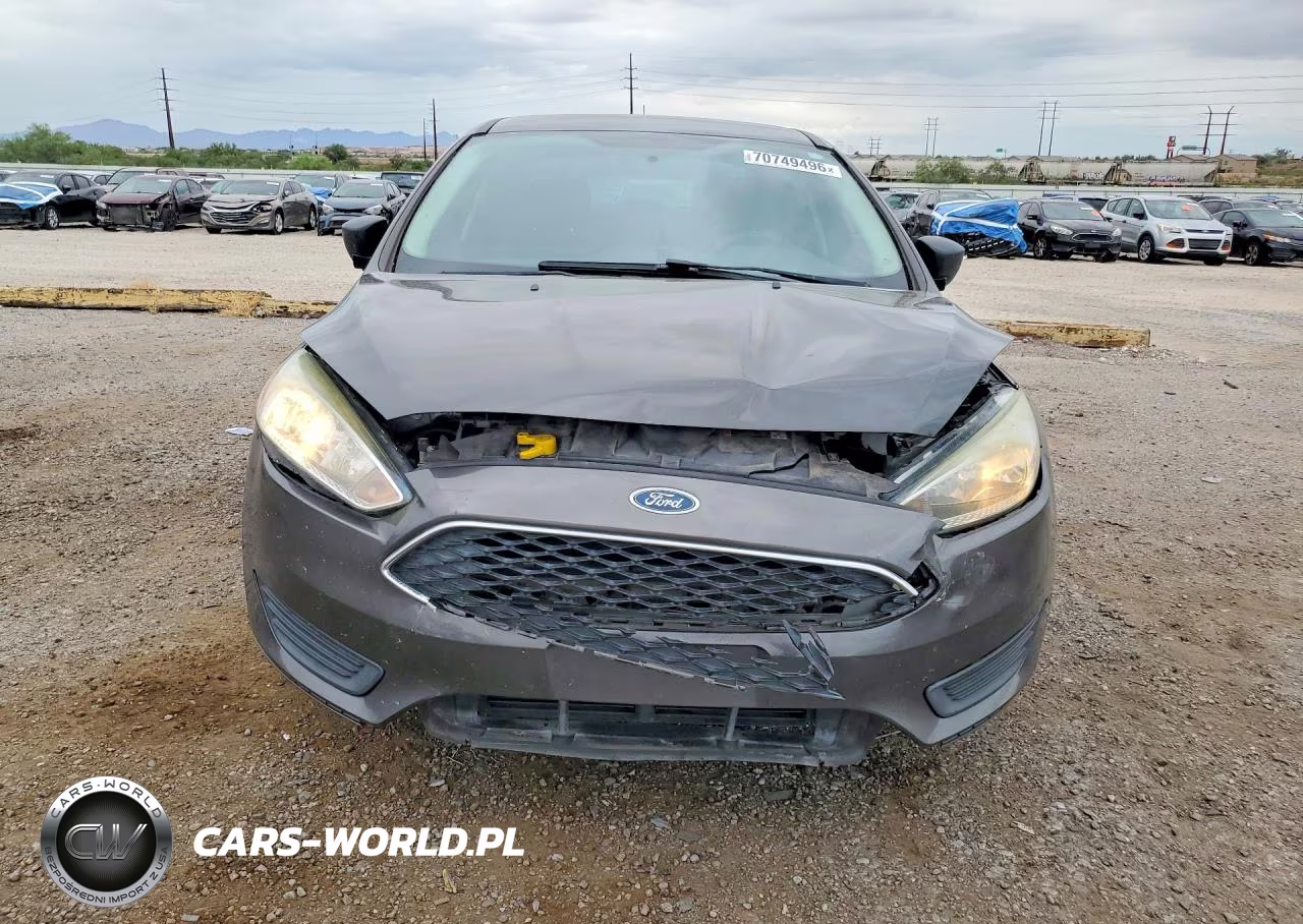2016 Ford Focus S VIN:1FADP3E25GL369136 - 5
