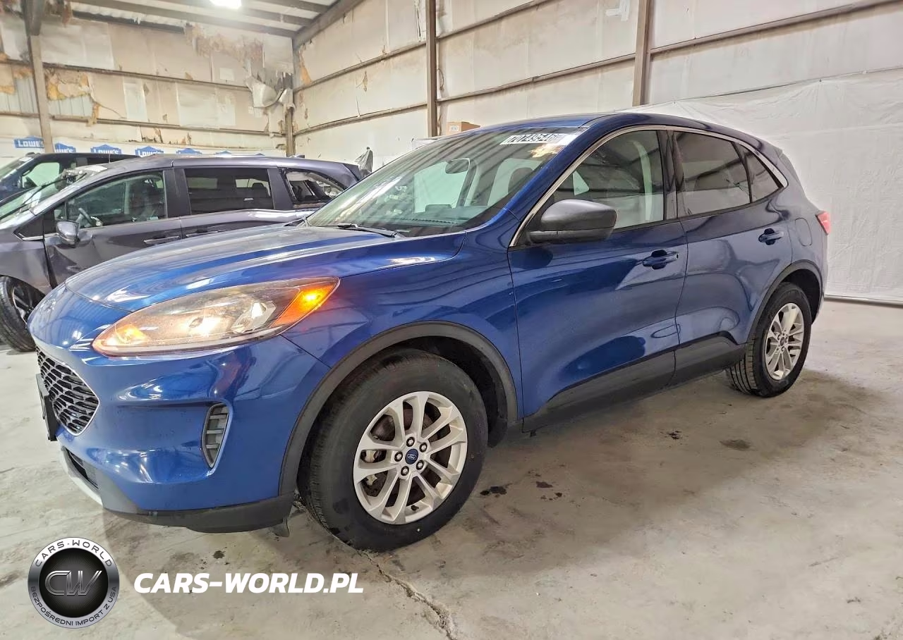 2022 Ford Escape Se