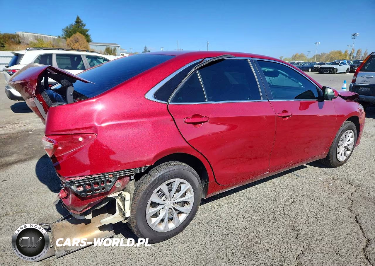 2016 Toyota Camry Le VIN:4T1BF1FK8GU542449 - 3