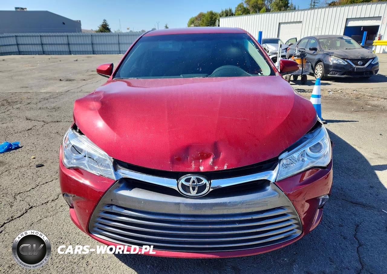 2016 Toyota Camry Le VIN:4T1BF1FK8GU542449 - 5
