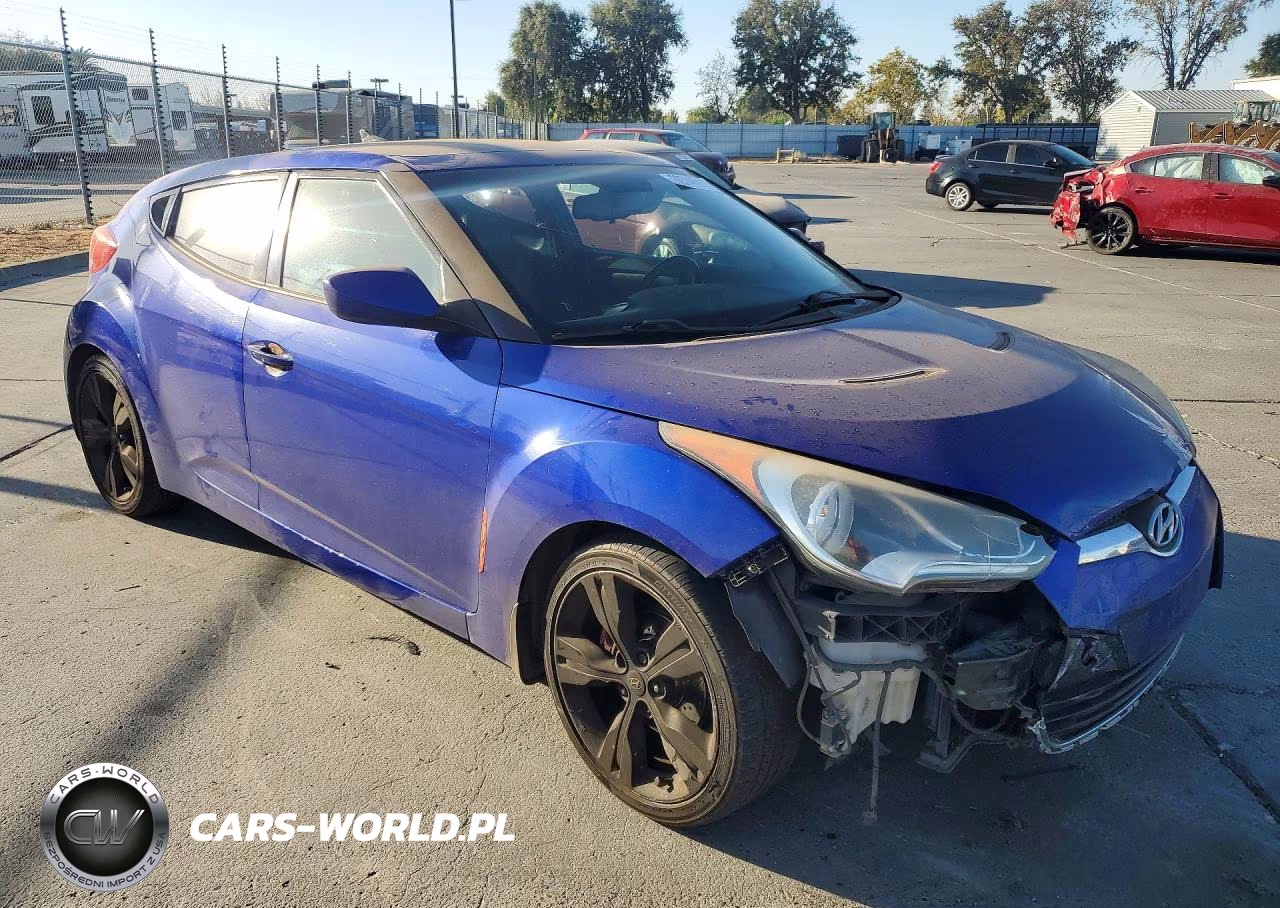 2012 Hyundai Veloster Base VIN:KMHTC6AD8CU053160 - 4