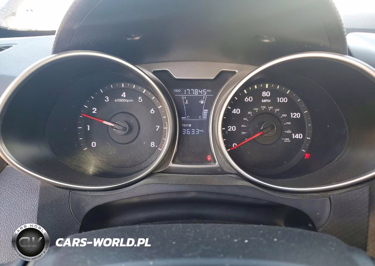 2012 Hyundai Veloster Base VIN:KMHTC6AD8CU053160 - 9