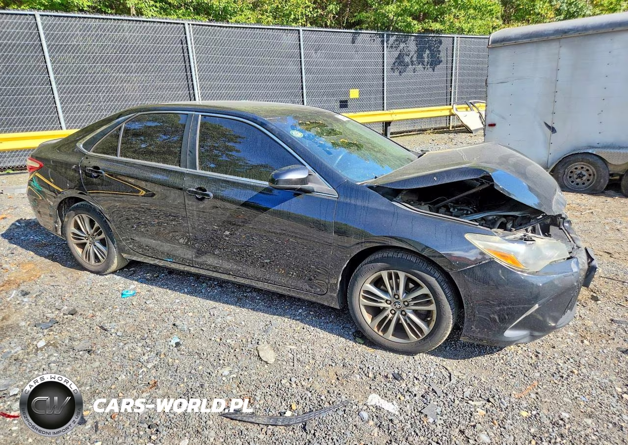 2016 Toyota Camry Se VIN:4T1BF1FK4GU118346 - 4