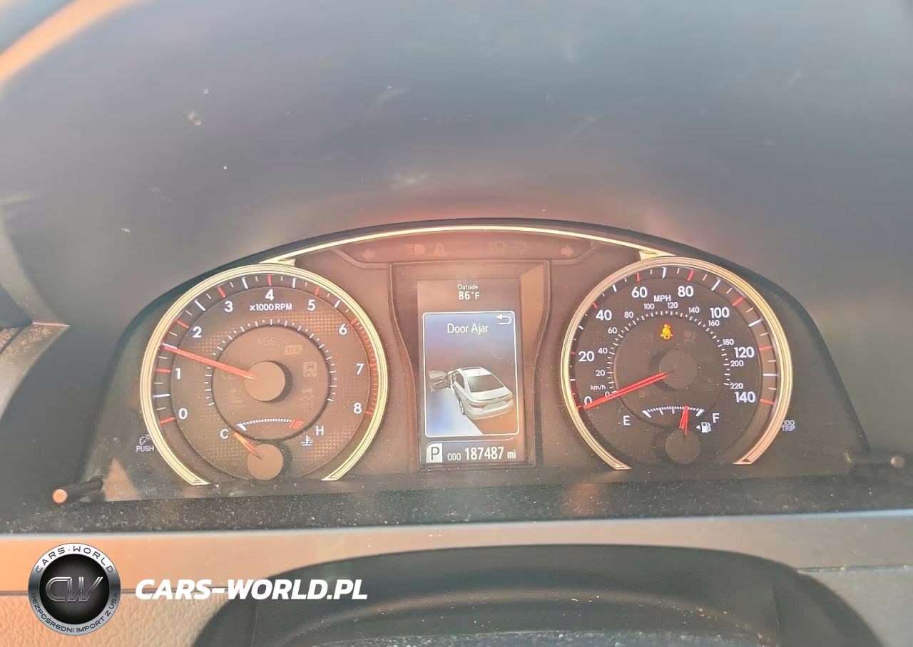2016 Toyota Camry Se VIN:4T1BF1FK4GU118346 - 9