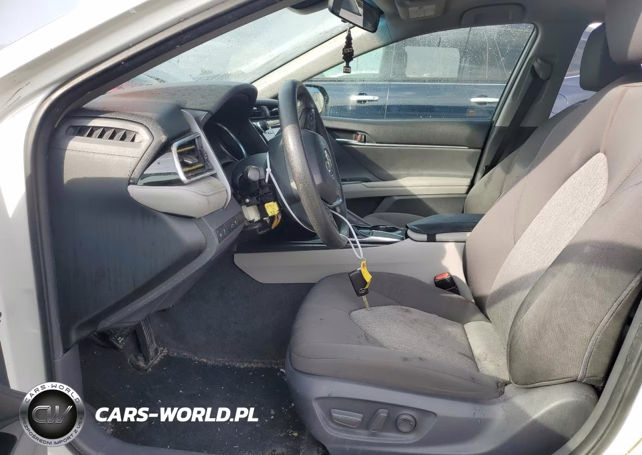 2018 Toyota Camry VIN:JTNB11HK7J3029847 - 7