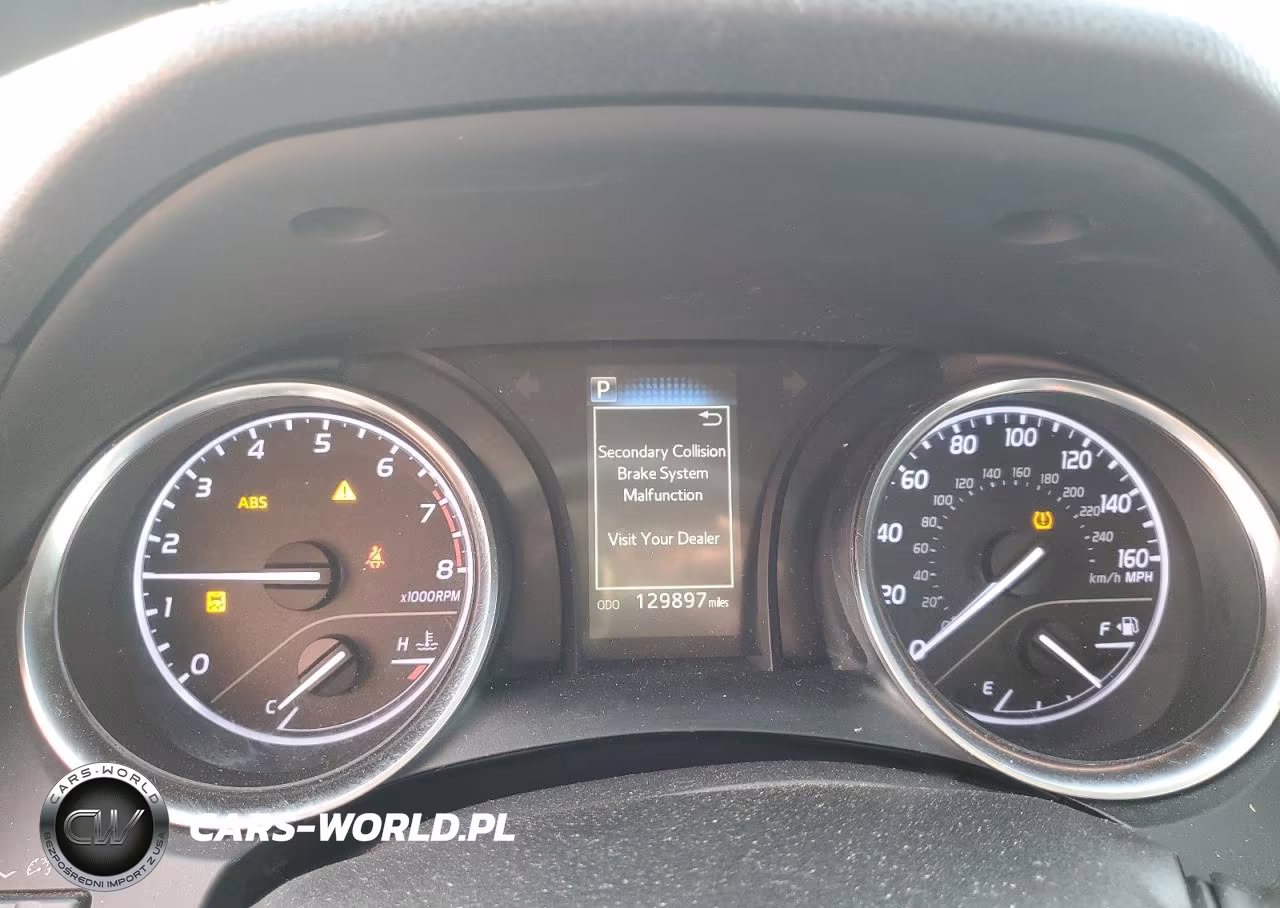 2018 Toyota Camry VIN:JTNB11HK7J3029847 - 9