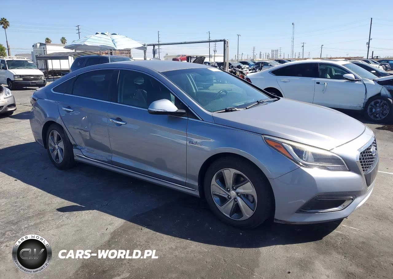 2016 Hyundai Sonata Hybrid Limited VIN:KMHE34L10GA009967 - 4
