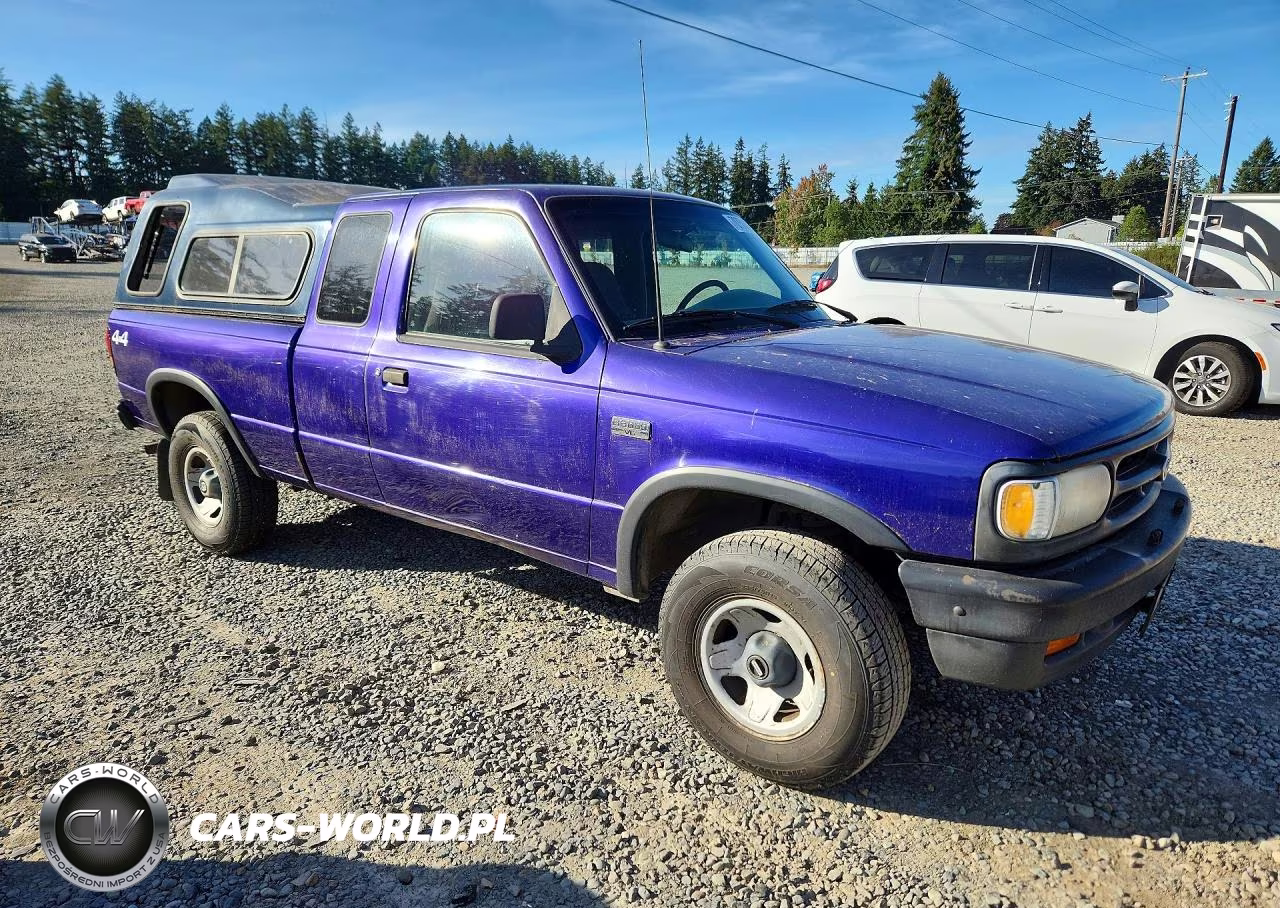 1995 Mazda B3000 Cab Plus VIN:4F4CR17U7STM21210 - 4