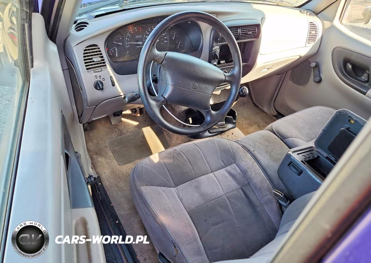1995 Mazda B3000 Cab Plus VIN:4F4CR17U7STM21210 - 8