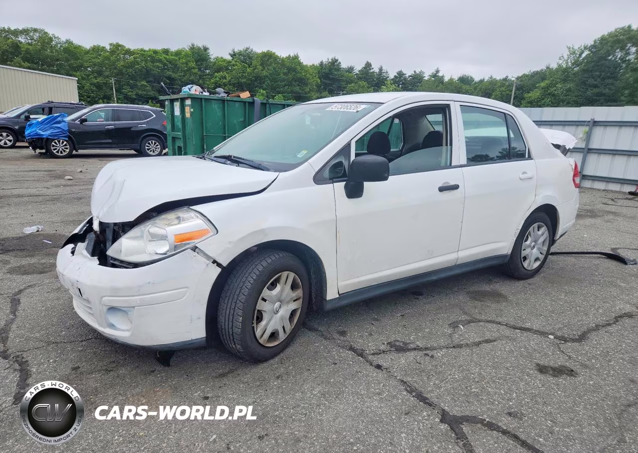 2010 Nissan Versa 1.6 Base