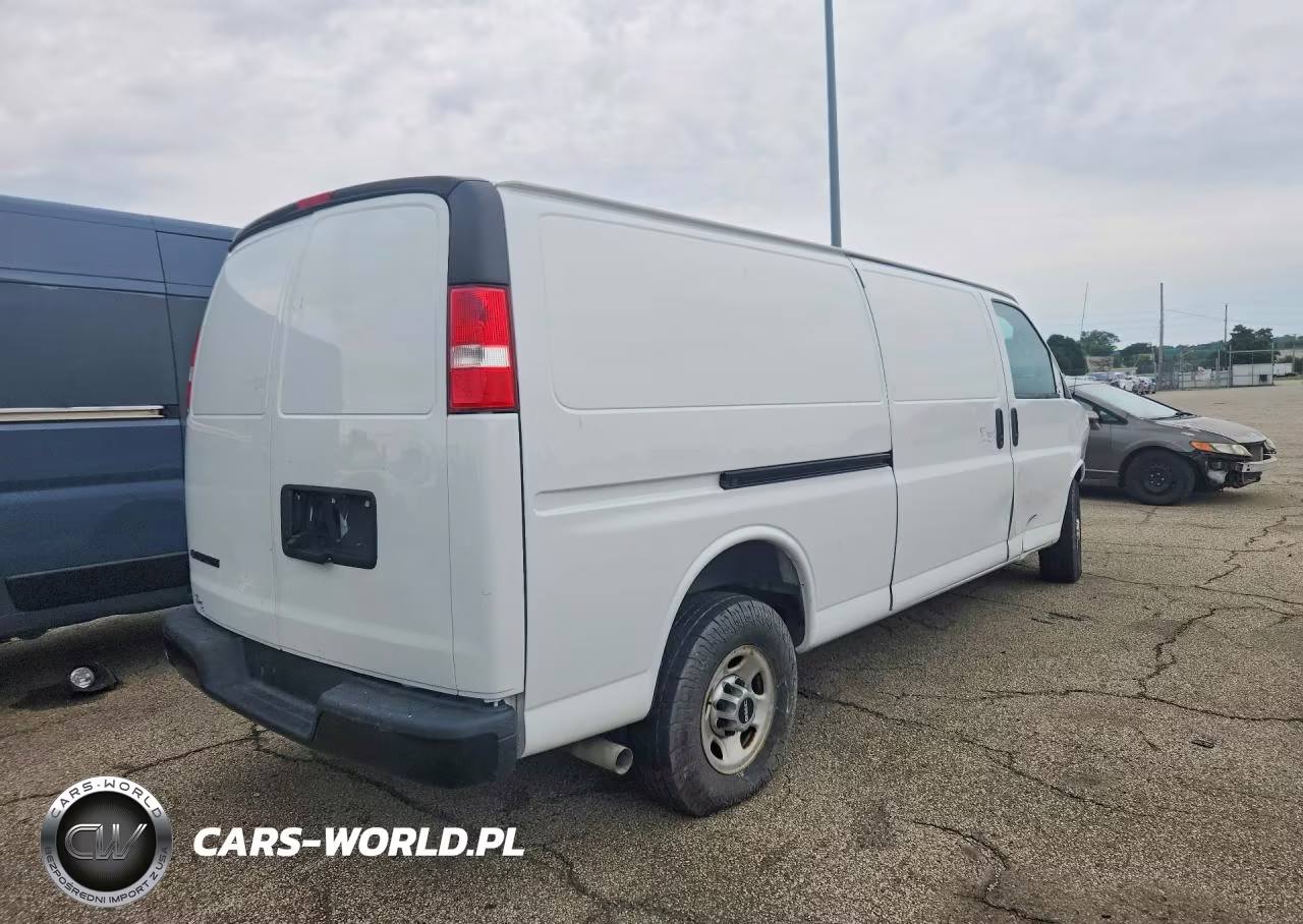 2023 Chevrolet Express G2500 VIN:1GCWGBFP1P1175173 - 3