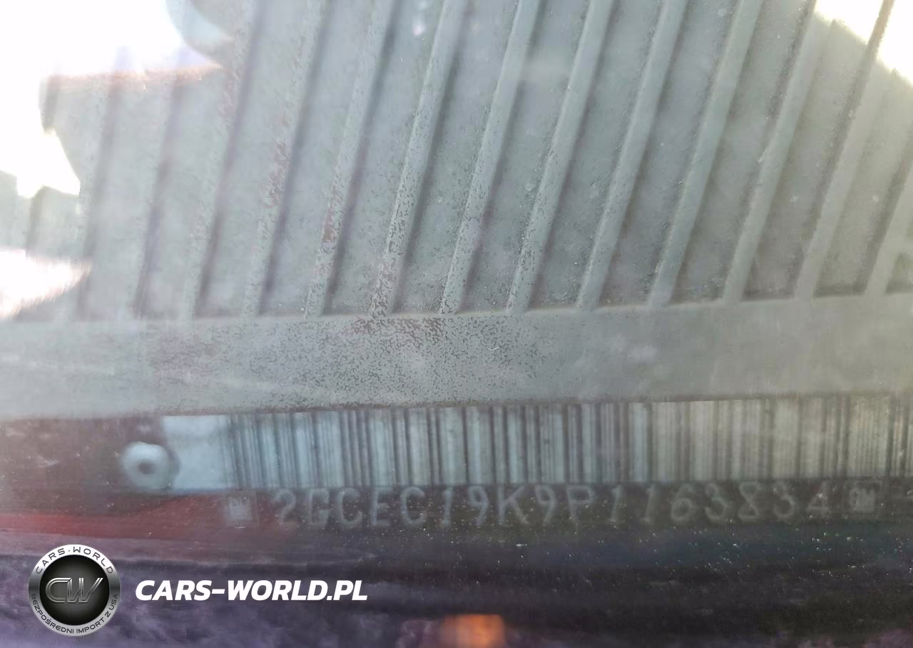 1993 Chevrolet Gmt-400 C1500 VIN:2GCEC19K9P1163834 - 12