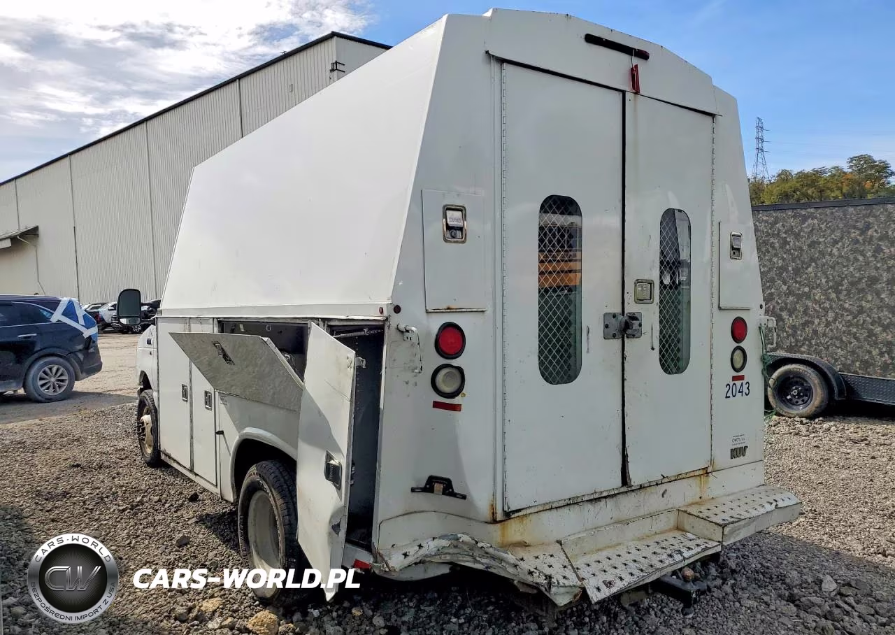 2010 Ford Econoline E350 Super Duty Cutaway Van VIN:1FDWE3FLXADA75762 - 2