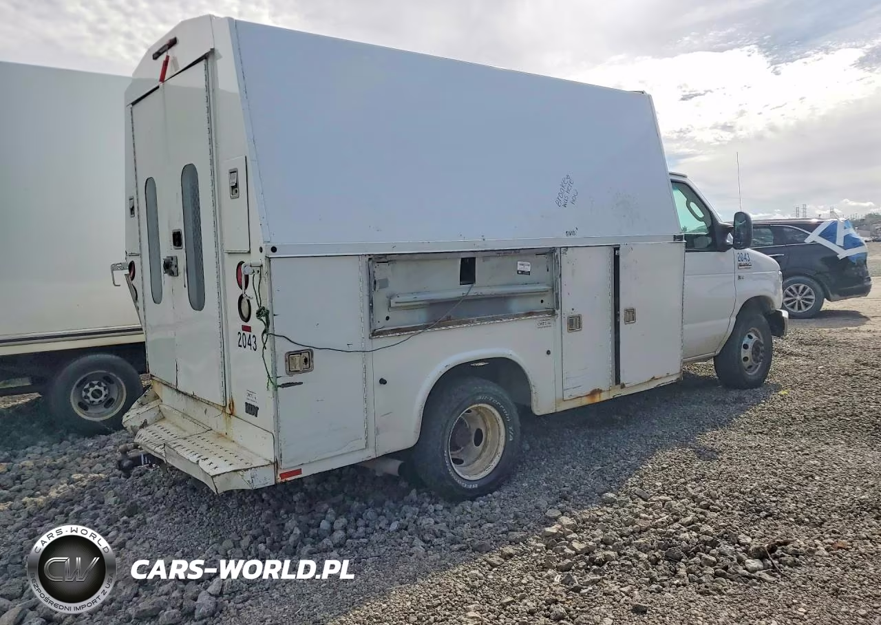 2010 Ford Econoline E350 Super Duty Cutaway Van VIN:1FDWE3FLXADA75762 - 3