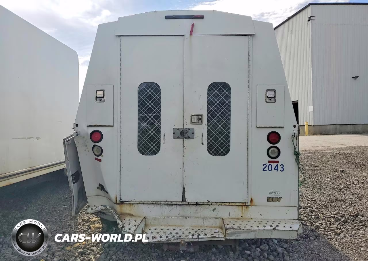 2010 Ford Econoline E350 Super Duty Cutaway Van VIN:1FDWE3FLXADA75762 - 6
