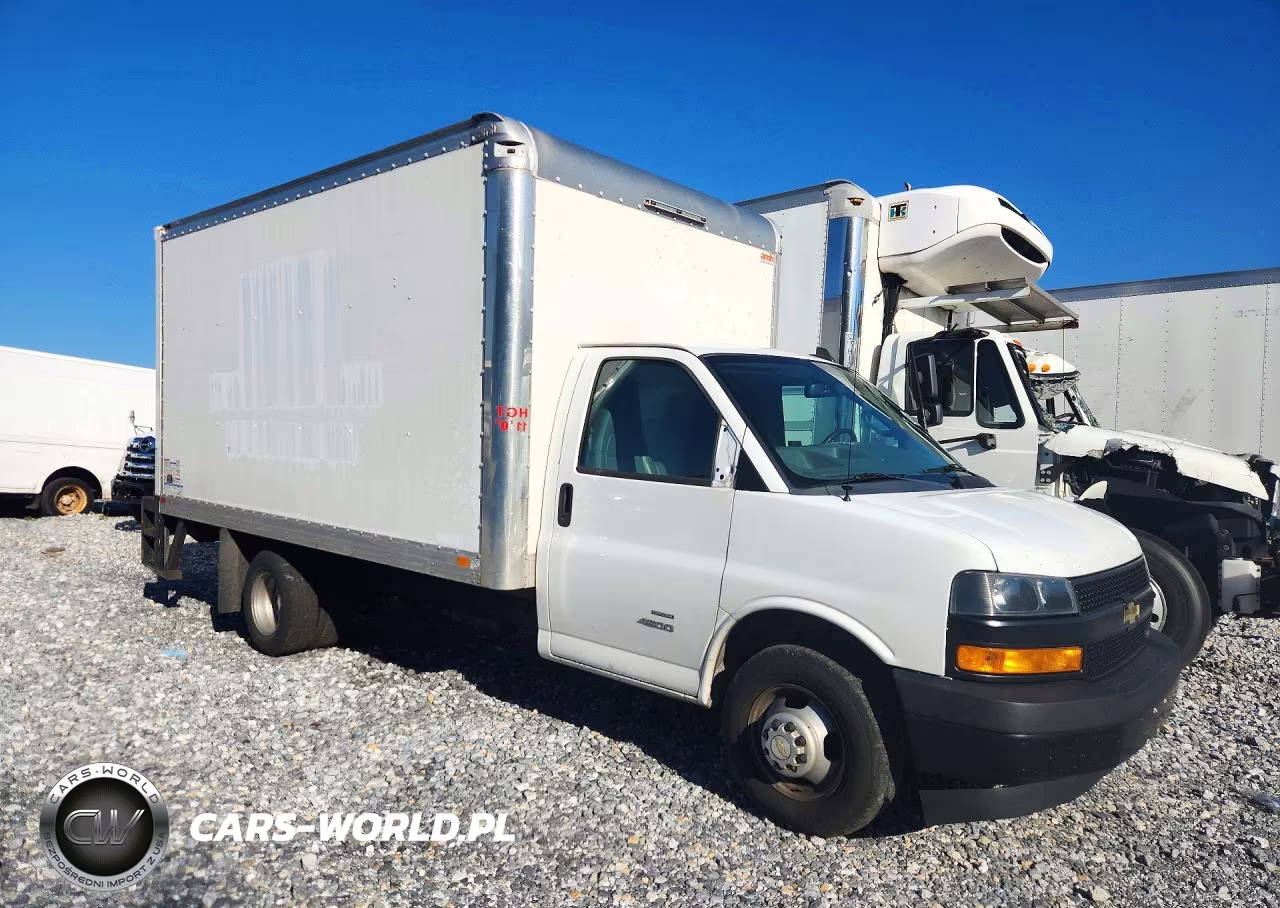 2020 Chevrolet Express Box Truck VIN:1HA6GUCG4LN012001 - 4
