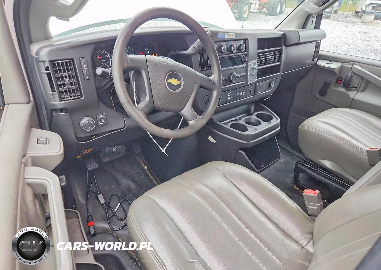 2020 Chevrolet Express Box Truck VIN:1HA6GUCG4LN012001 - 8