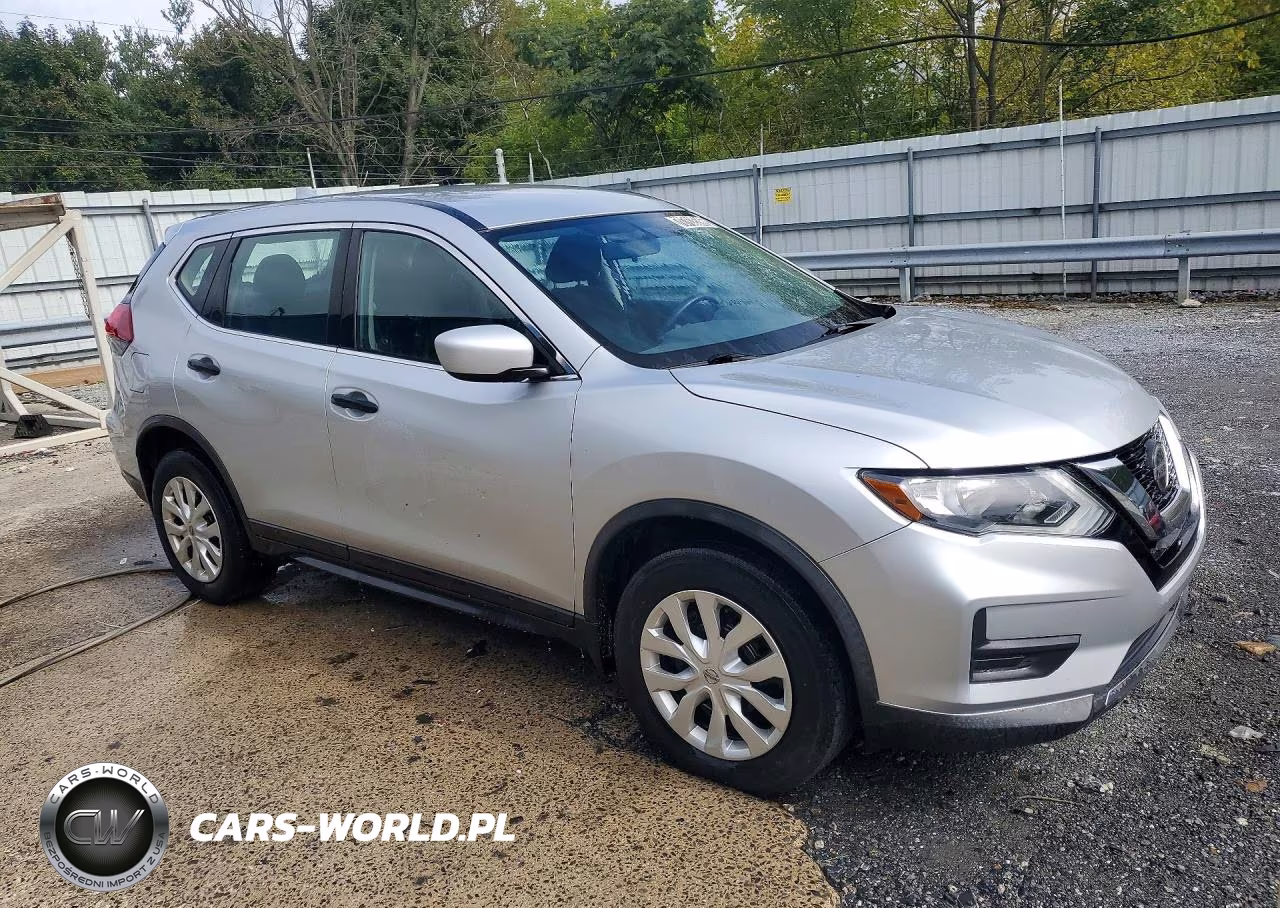 2018 Nissan Rogue S VIN:KNMAT2MV1JP517653 - 4